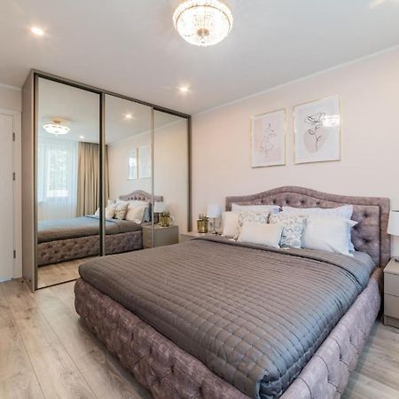 E.D. Luxury Apartaments Siauliai  Ngoại thất bức ảnh