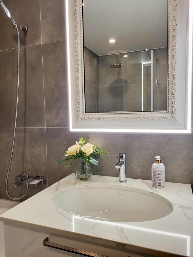 E.D. Luxury Apartaments Siauliai  Ngoại thất bức ảnh