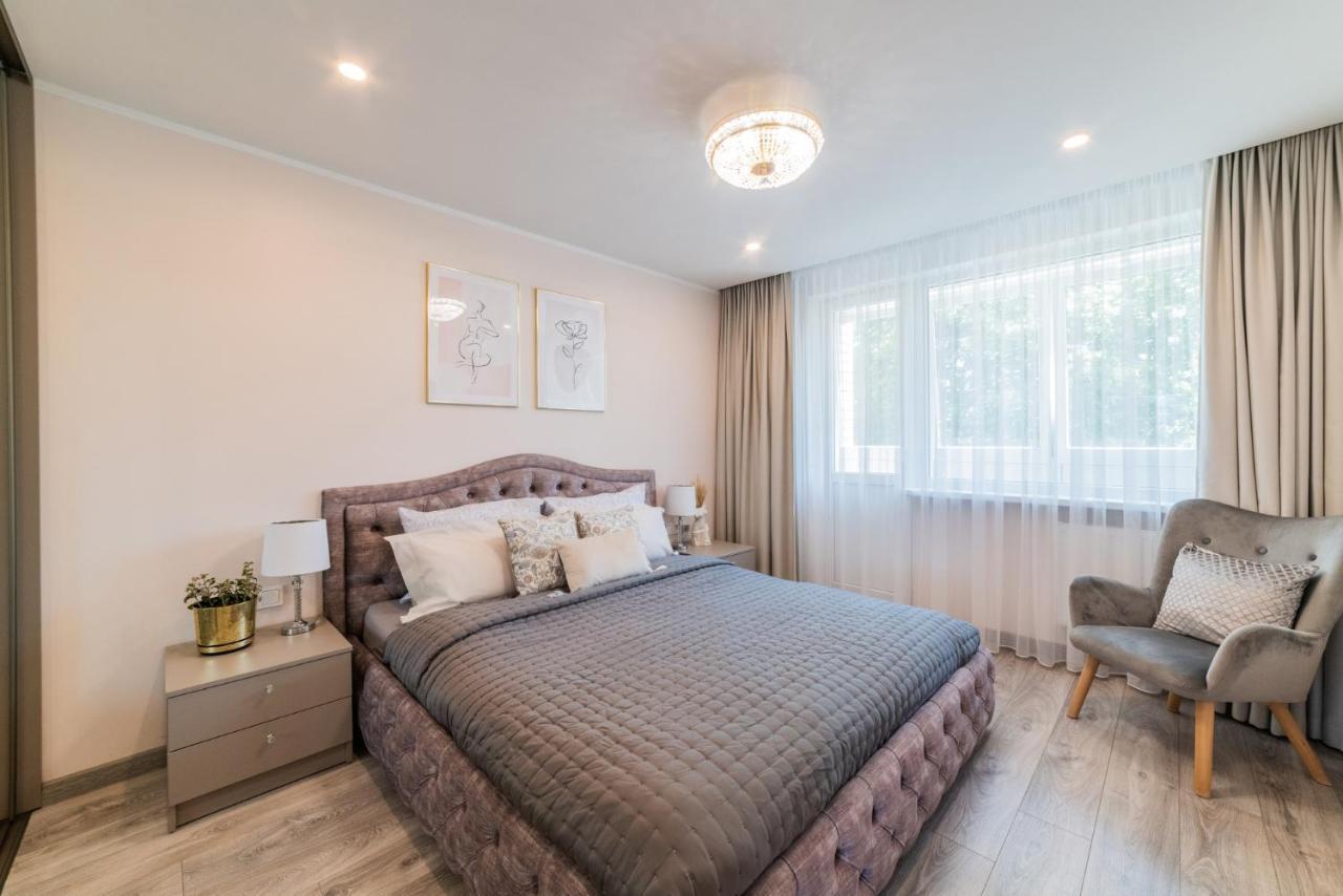 E.D. Luxury Apartaments Siauliai  Ngoại thất bức ảnh