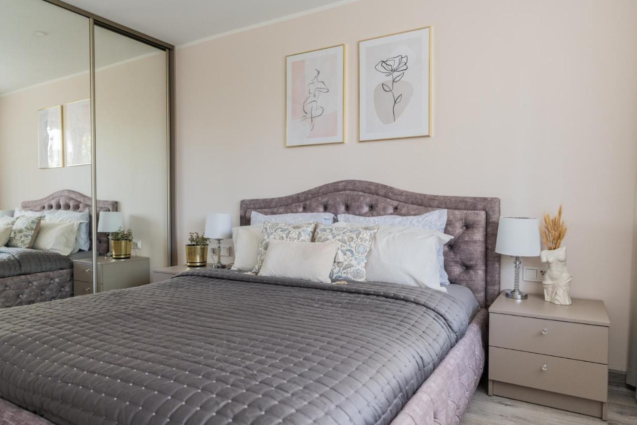 E.D. Luxury Apartaments Siauliai  Ngoại thất bức ảnh